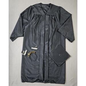 Jostens Cap & Full Zip Gown Set Size 5' 7 to 5' 9 Graduate Graduation Black